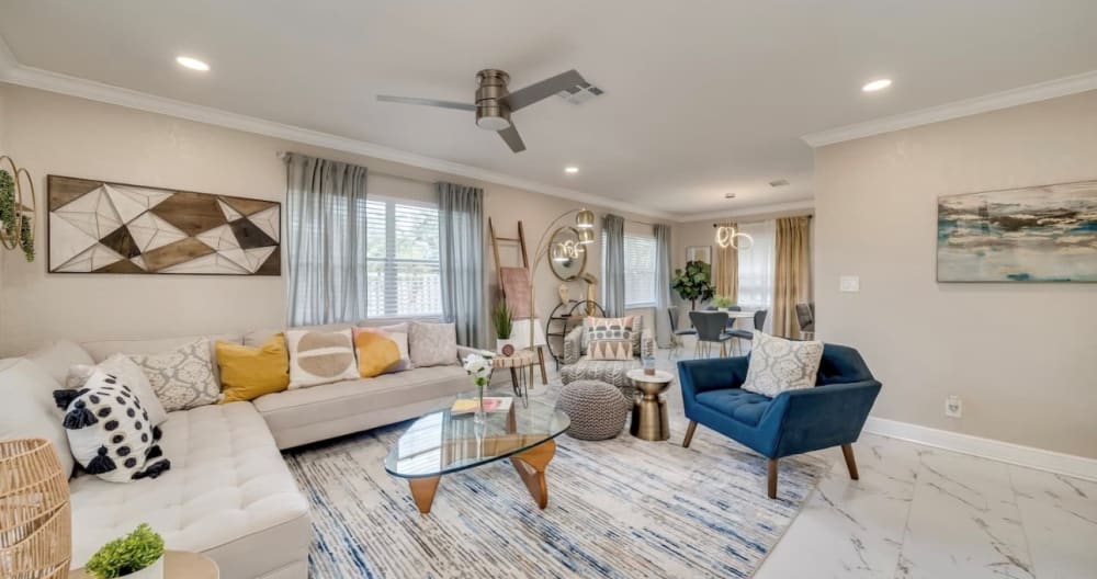 Beautiful Home in Ft. Lauderdale! 10 min away from the beach - Picture 2