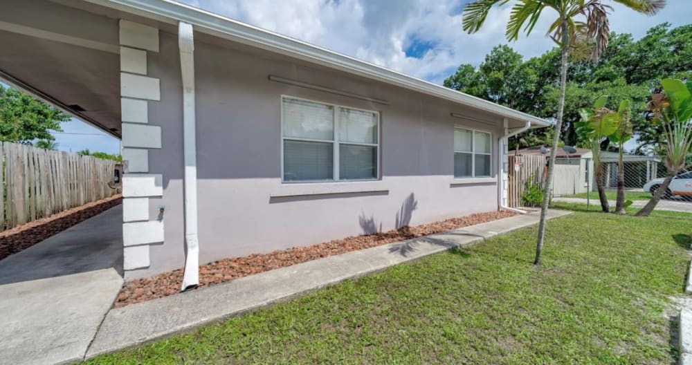 Beautiful Home in Ft. Lauderdale! 10 min away from the beach - Picture 13