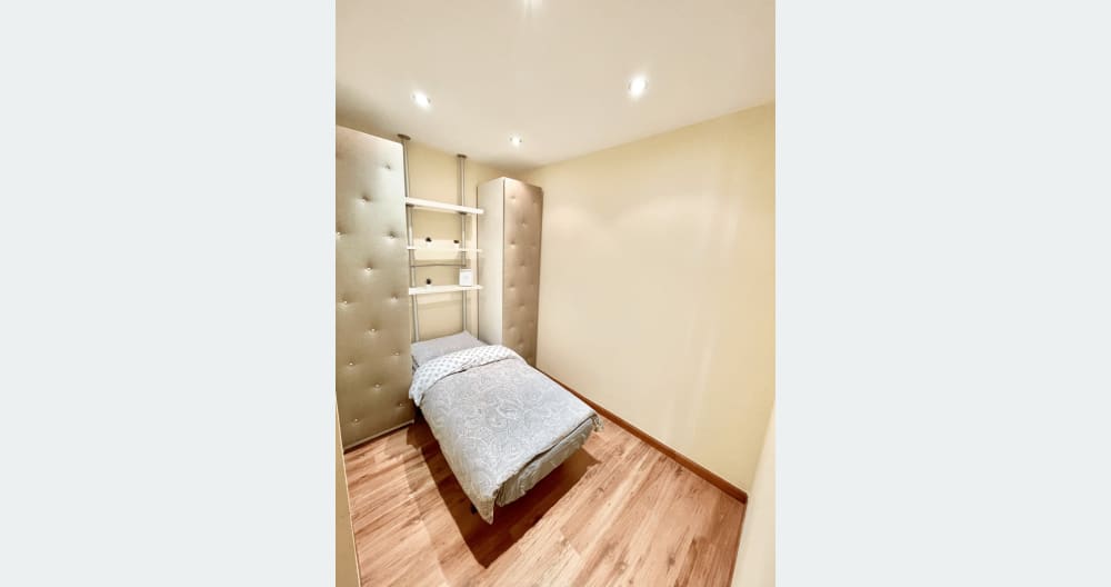 Cosy room in chueca, city center, the gay neighbourhood of Madrid - Picture 2