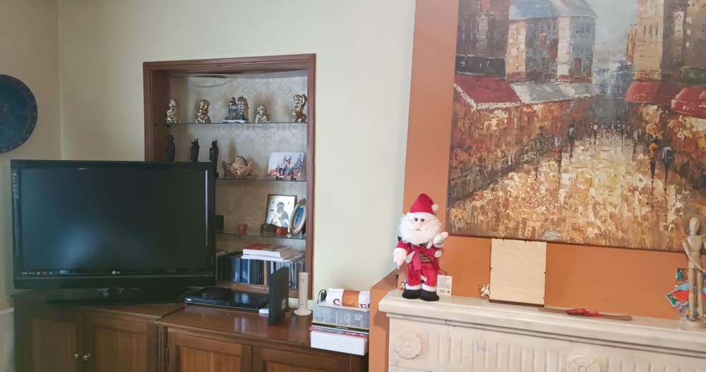 villa on the outskirts of Lisbon, on the south bank of the Tagus River. - Picture 4