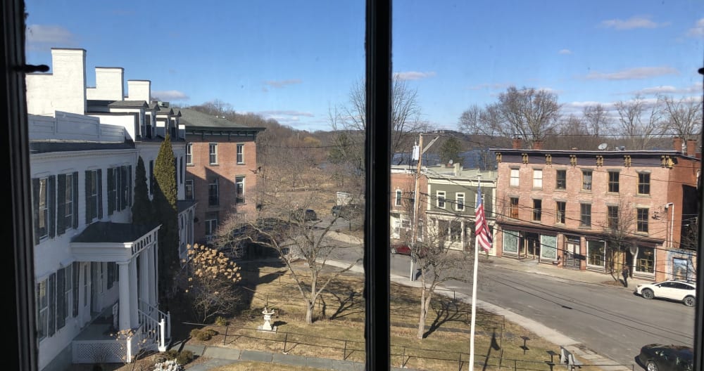 Room in Historic Victorian House in Coxsackie, NY Gay