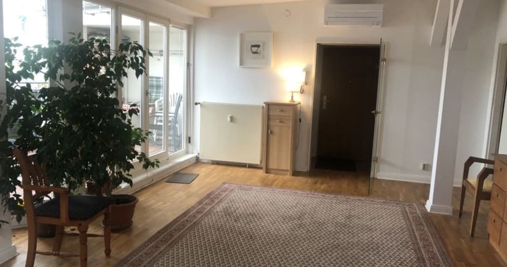 Quarto tranquilo e bonito, 21 m² em um apartamento brilhante no sótão - Foto 9