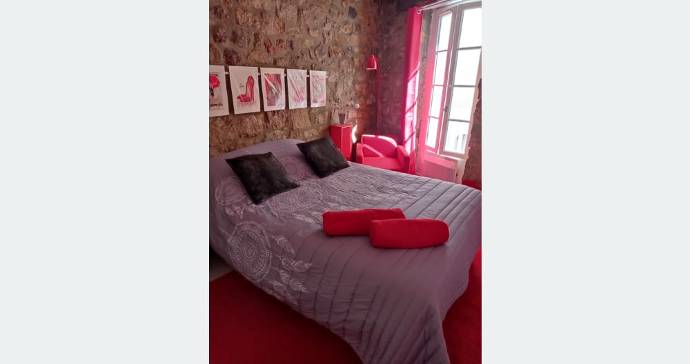 Quarto em lindo apartamento no centro da vila - Foto 2