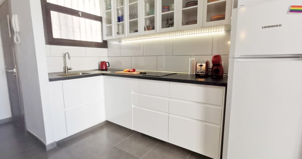 YUMBO 1 - Bel appartement de 2 chambres par Pride Holiday Rentals - Photo 3