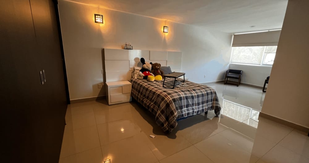 lovelyRoom with private bathroom in the best neiborhood of Guadalajara - Picture 2