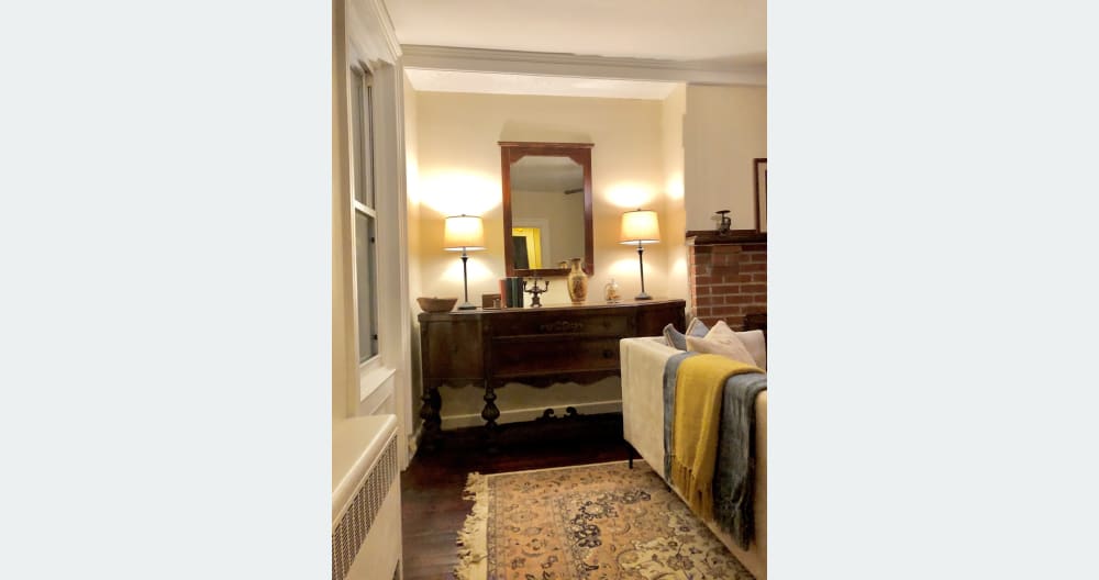 Room in Historic Victorian House in Coxsackie, NY Gay