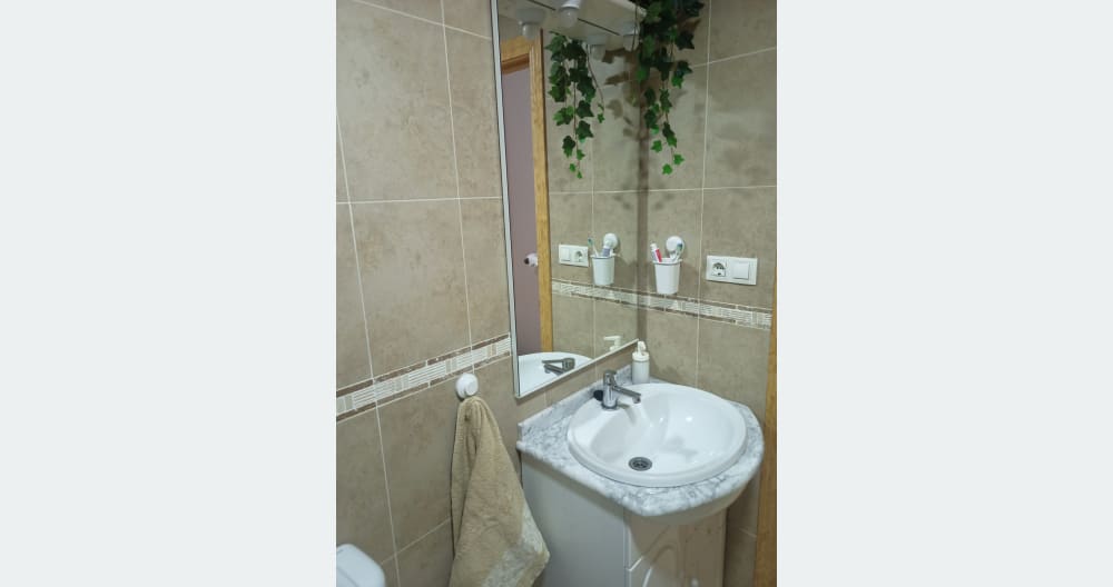 Private room in an apartment 4 minutes from the lively area - Picture 10
