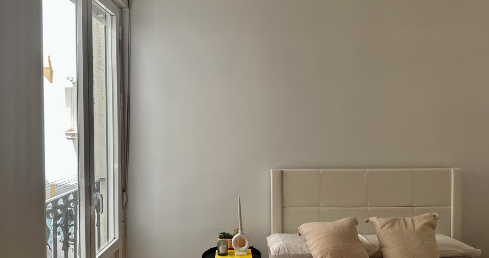 Habitación doble, luminosa y cómoda en el mejor barrio de Madrid. - Foto 1