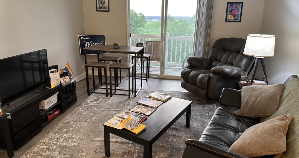 Jason 2 bedroom apartment in SW Omaha Gay to rent in Omaha