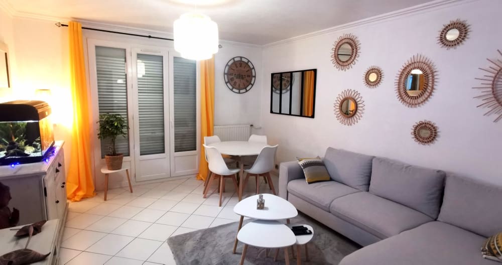 Room.Proche tram, center, plage.Parking.terrasse.Nature allowed. - Picture 18