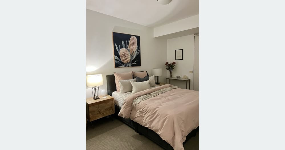 Beautiful apartment in inner Coburg Gay to rent in Coburg