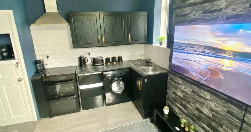 Beautiful and stylish property in Bournemouth's Triangle Gay