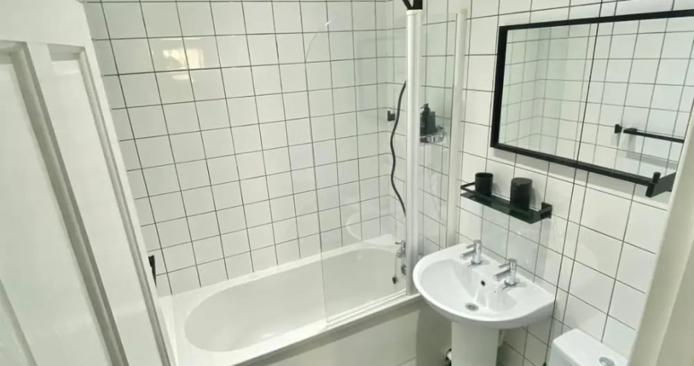 Beautiful and stylish property in Bournemouth's Triangle Gay