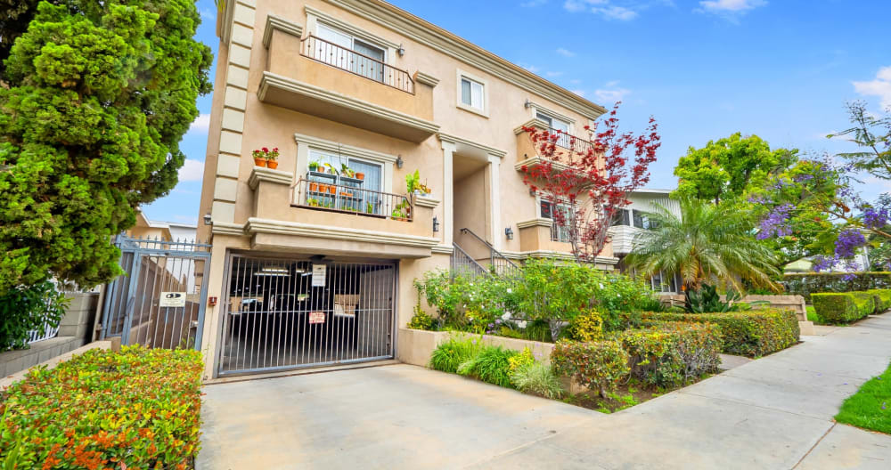 Runyon Townhouse Where Weho/Hollywood Meet - Picture 1