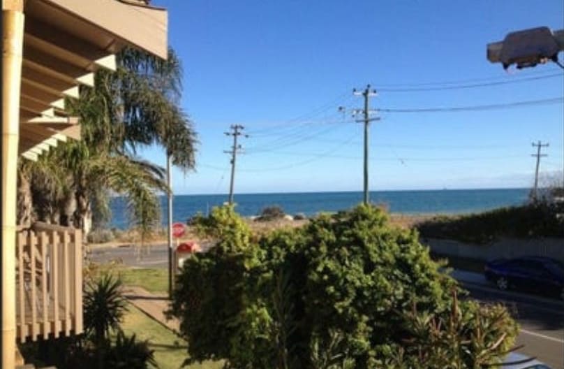 Private Room Great Lifestyle Chilled Relaxed Beach Gay