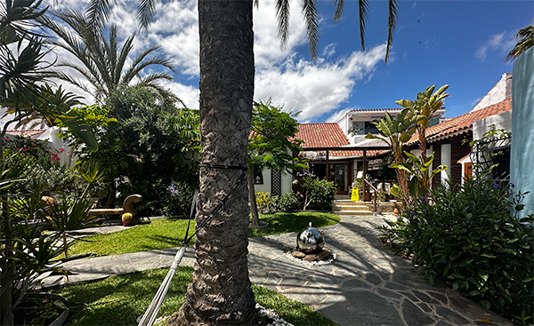 Birdcage maspalomas misterb&b