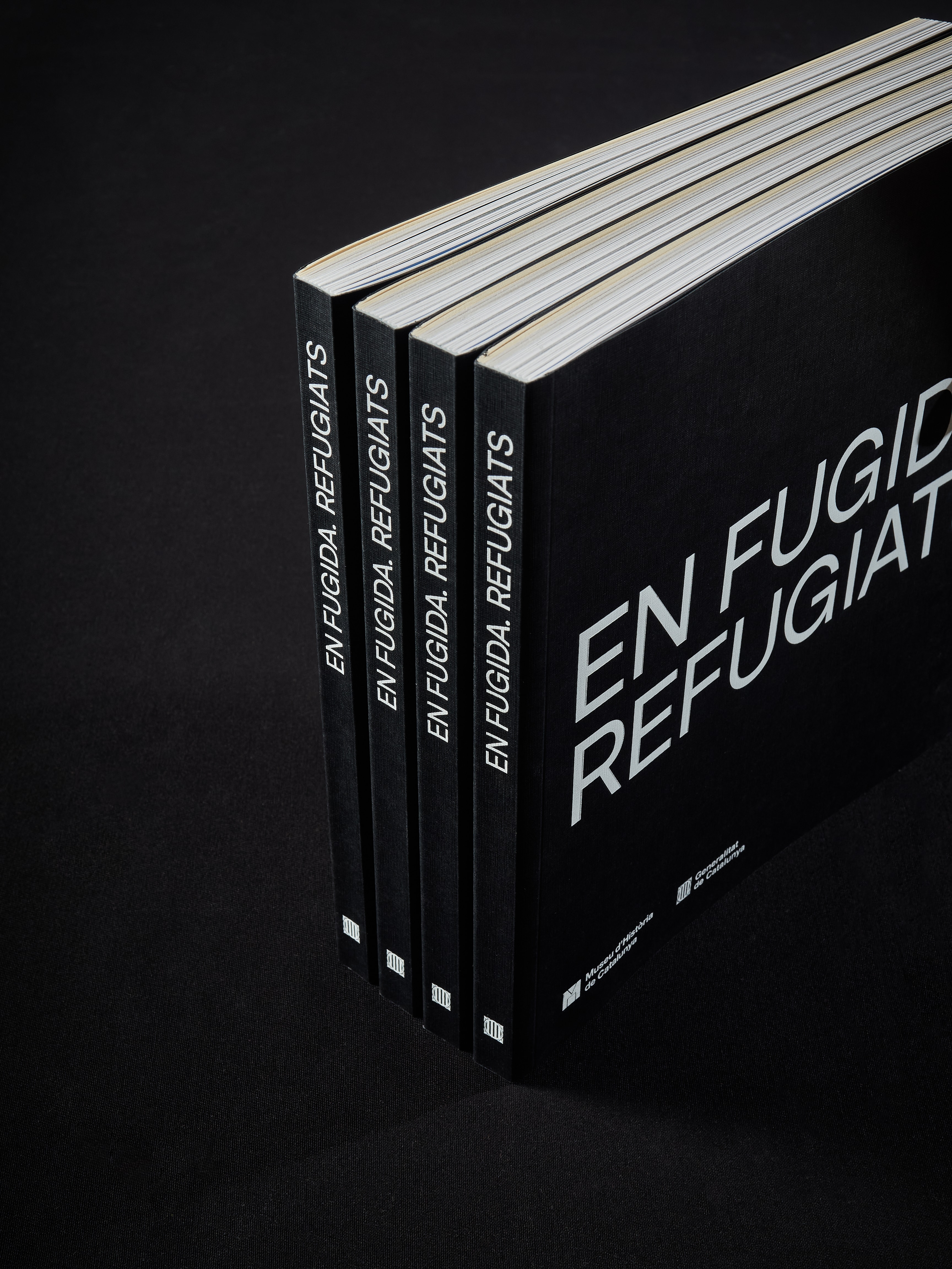 “On the Run. Refugees.” Catalogue