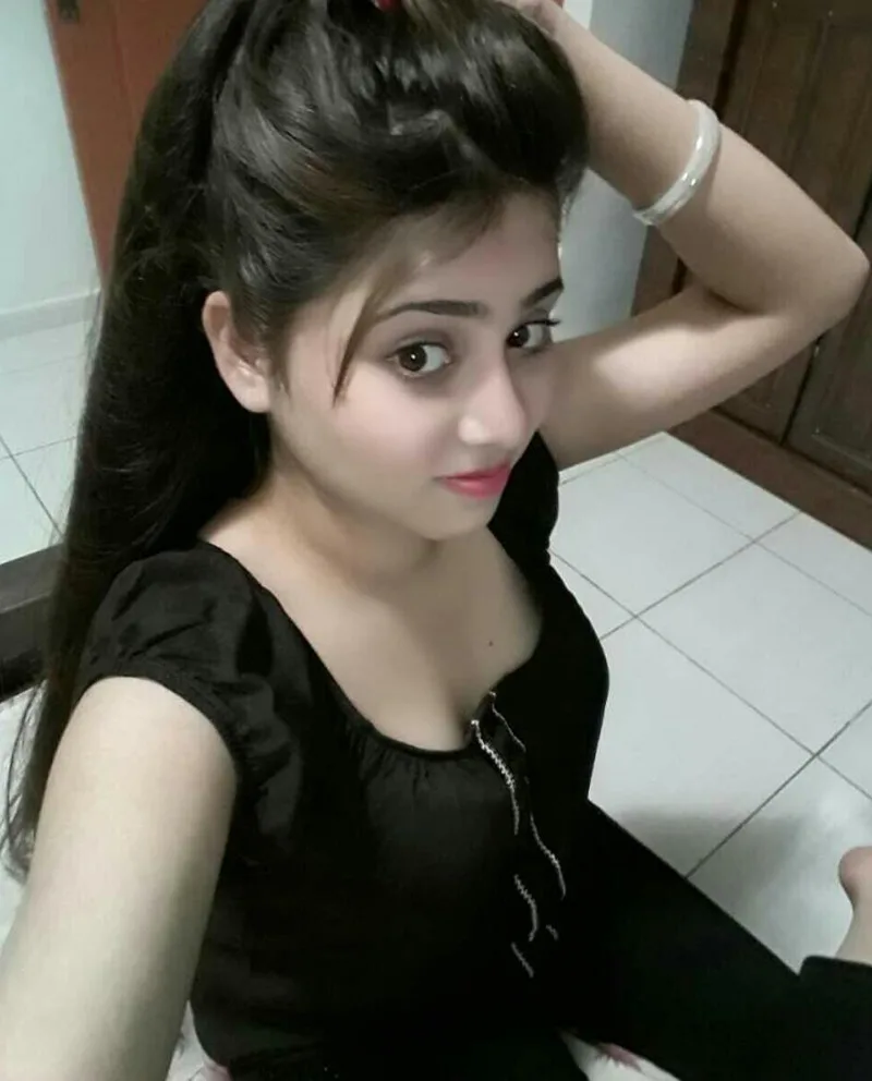 24 Hours Young Escorts in Jaipur