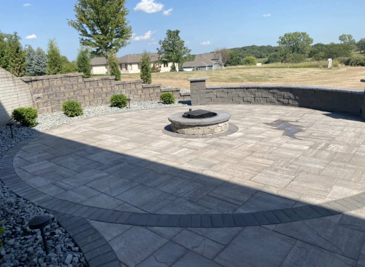 Hardscaping & Patios thumbnail 19