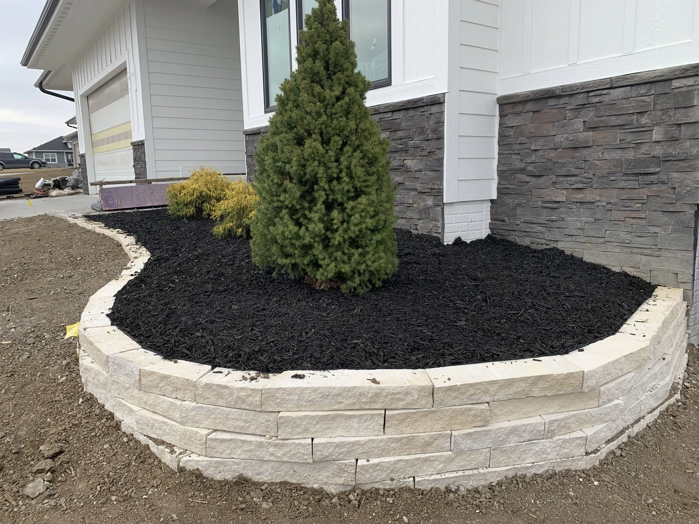 Hardscaping & Patios thumbnail 8