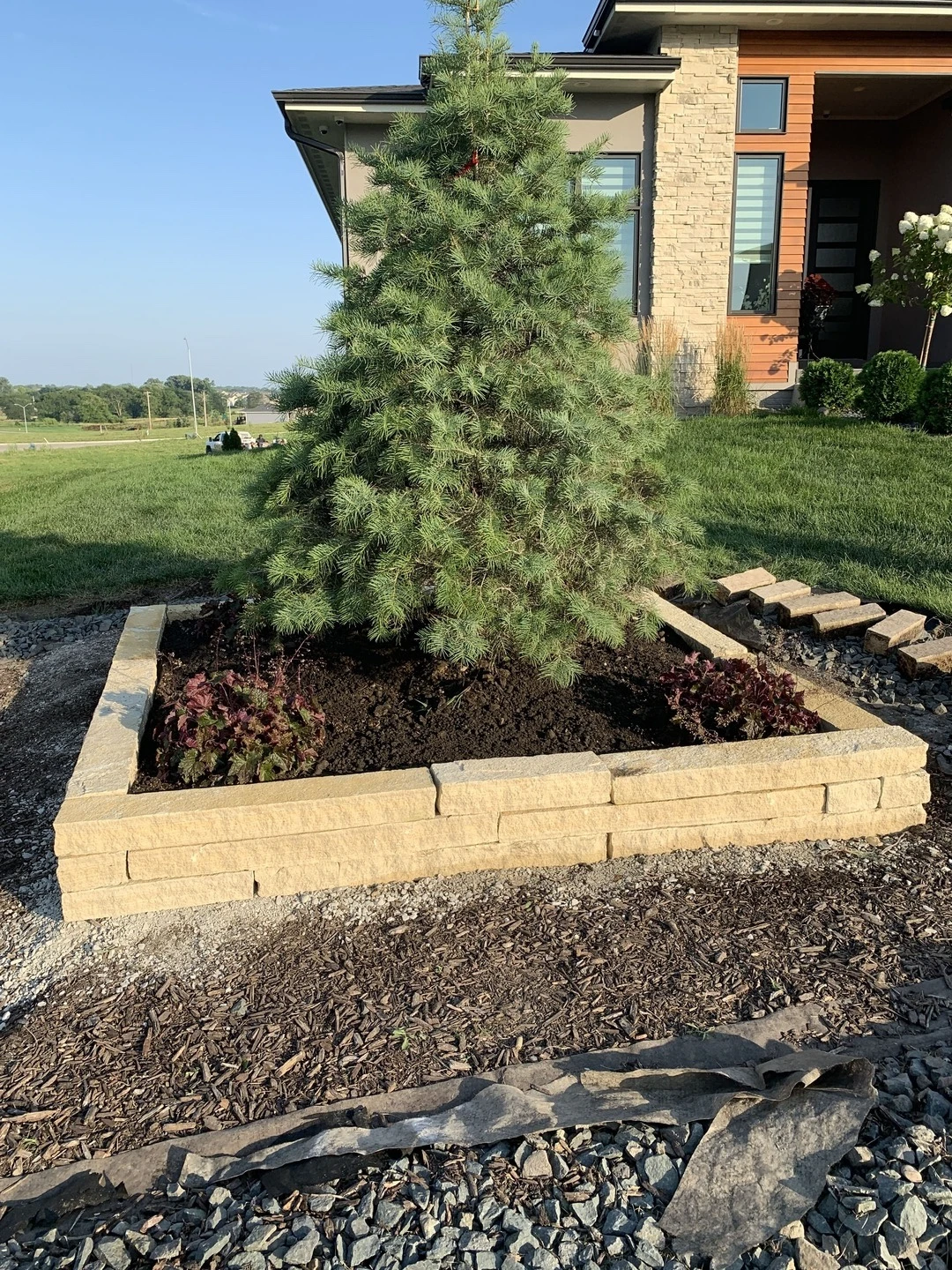 Hardscaping & Patios thumbnail 4
