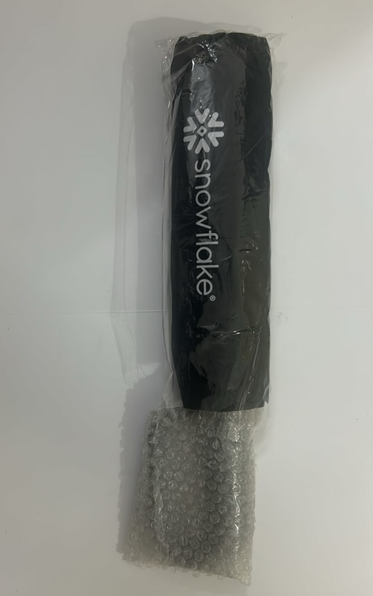 Compact Travel Umbrella with Ergonomic C-Shaped Handle — photo 1