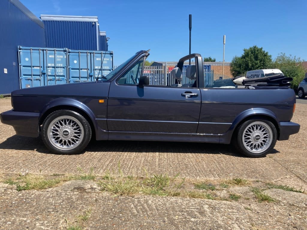 cab1.jpg cab1.jpg