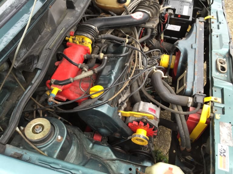 Under bonnet 2.JPG