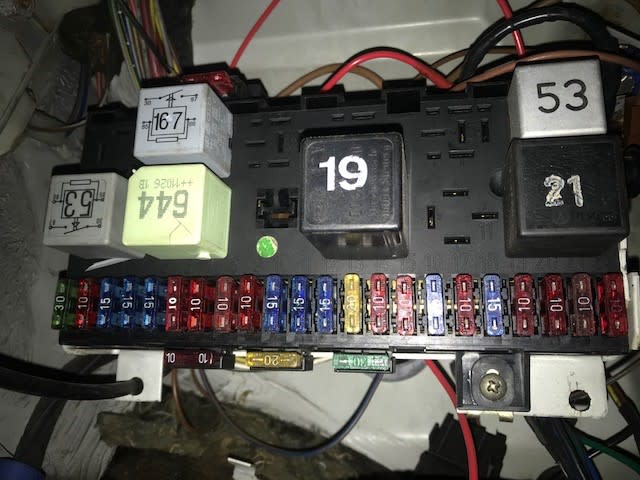 golf mk1 fusebox.jpg golf mk1 fusebox.jpg