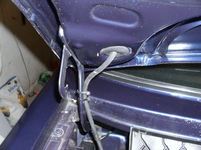 hoodhingewasher.JPG hoodhingewasher.JPG