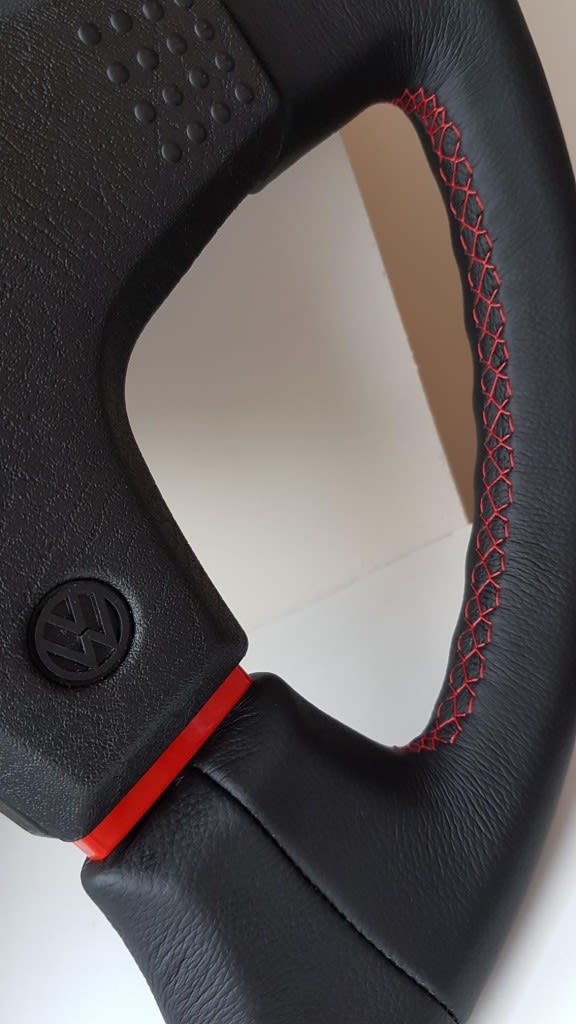 steerign wheel.jpg steerign wheel.jpg
