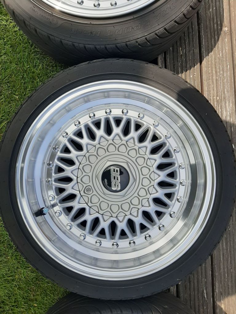 Wheels 2.jpg Wheels 2.jpg
