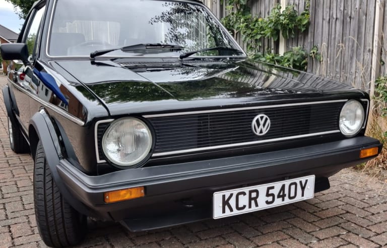 Front hood up.jpg Front hood up.jpg