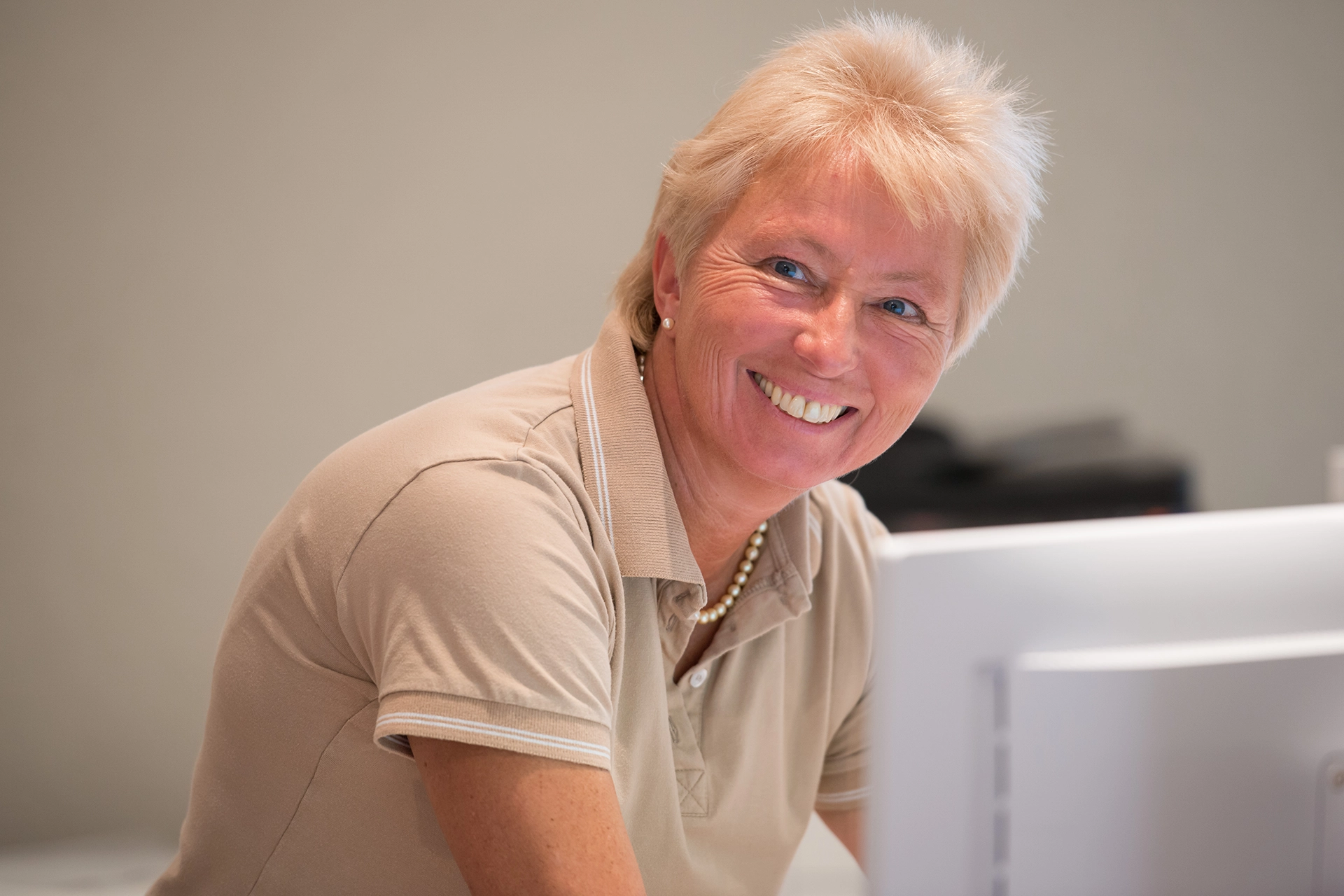 happy woman in the praxis