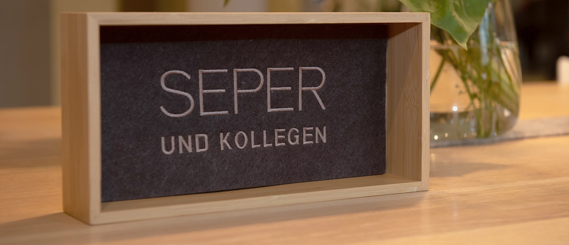 Seper und kollegen sign