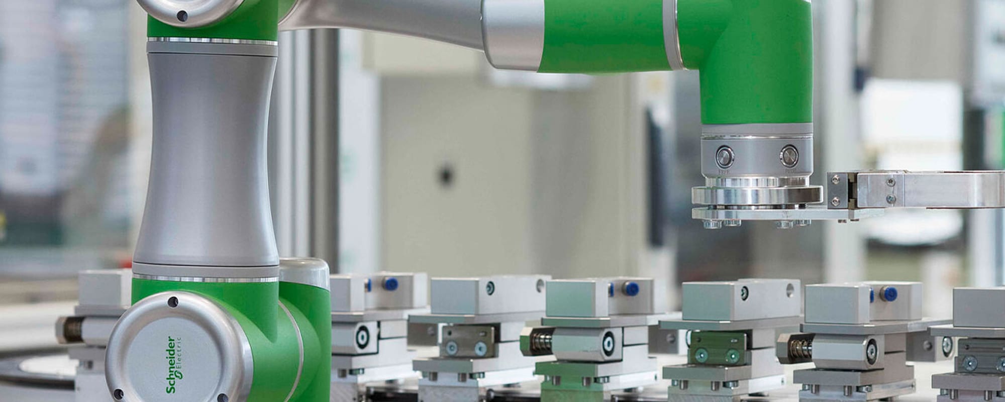 Industrial Collaborative Robots: The Pillars of Smart Manufacturing
