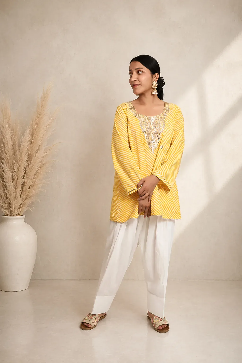 Sunshine Leheriya Suit — view 4