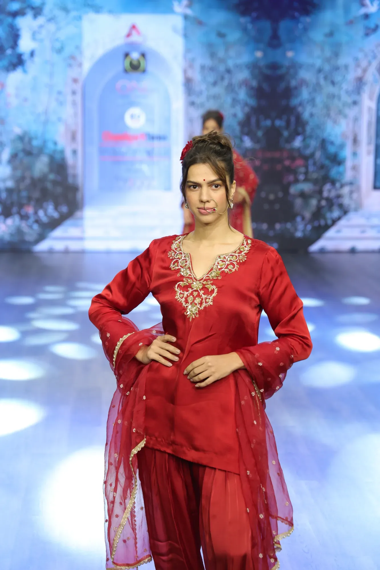 Laal Gulnaar — view 3