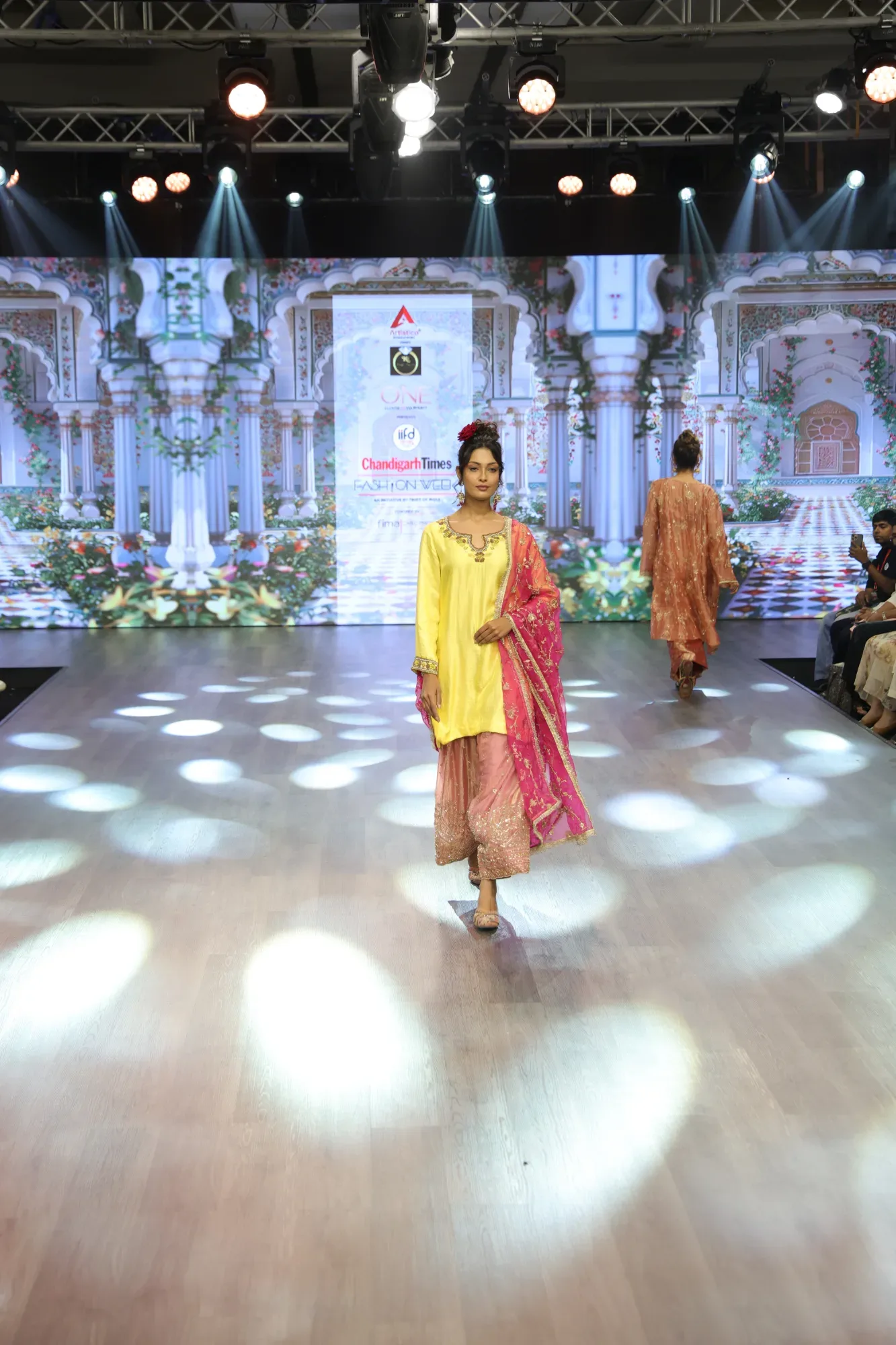 Yellow Noor-e-Gul — view 2