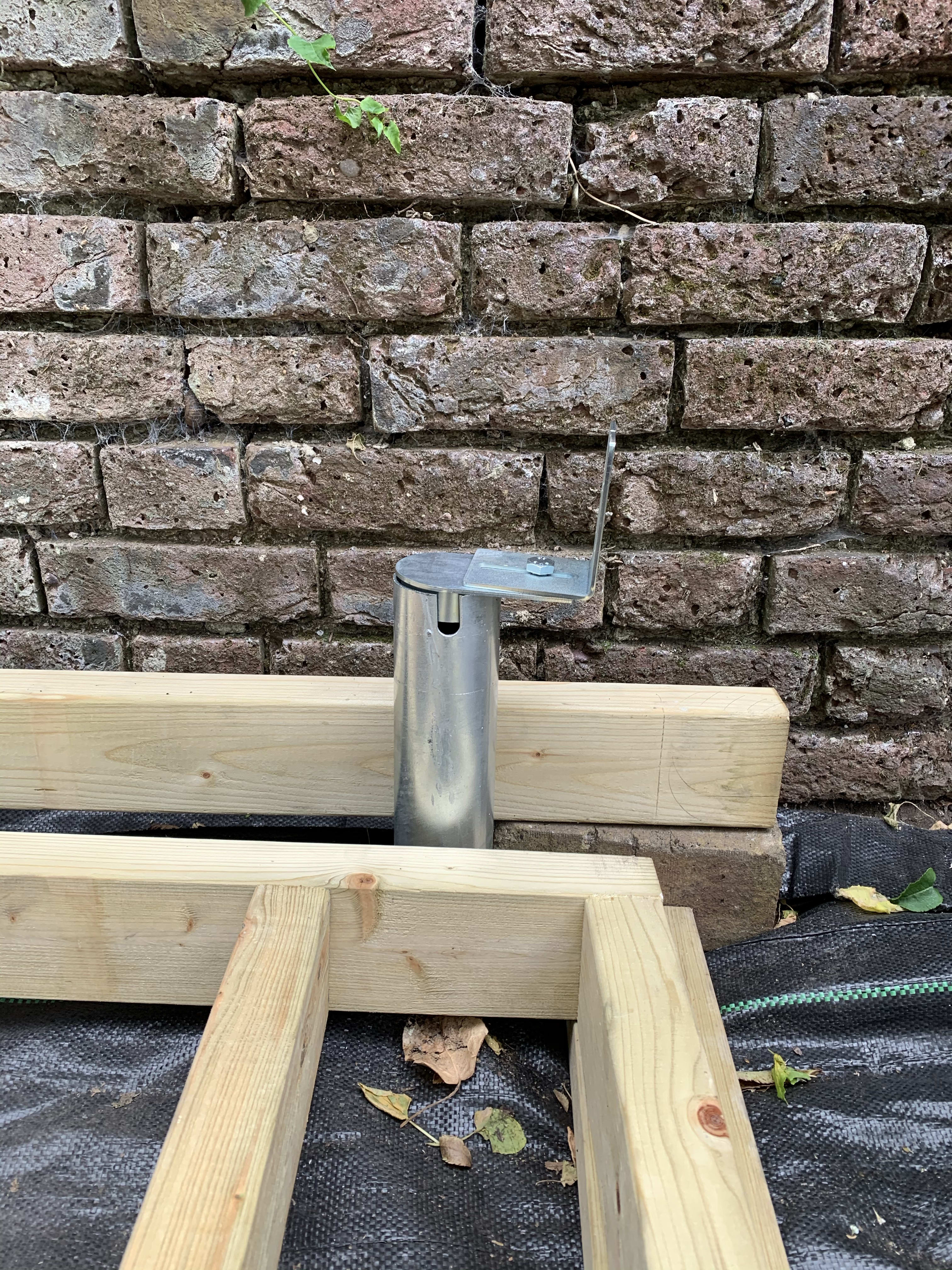 Ground screw installation 
