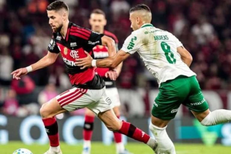 Flamengo e Palmeiras travam disputa acirrada pelo título na reta final do Brasileirão