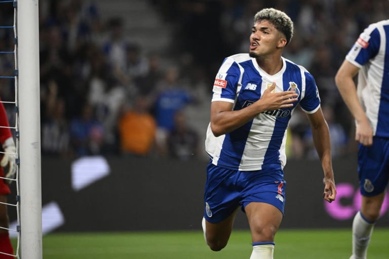 Porto renova contrato de William Gomes até 2031 com multa milionária