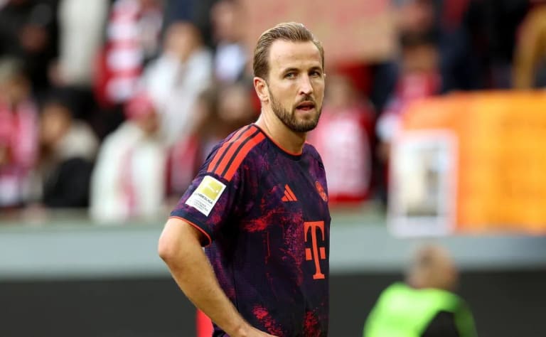 Presidente do Bayern projeta renovação de Harry Kane em acordo de R$ 472 milhões