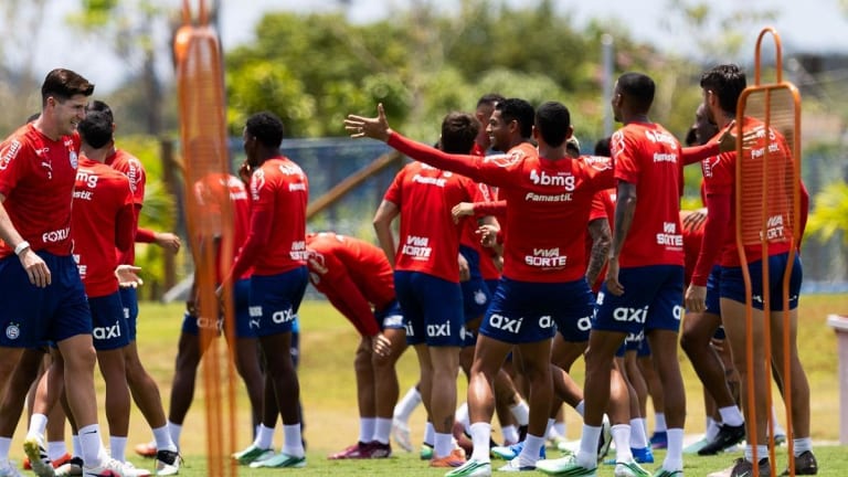 Volante Acevedo retorna ao Bahia para duelo contra o Flamengo no Brasileirão