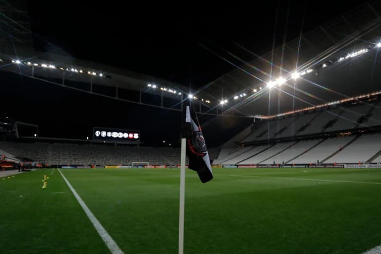 Saiba onde assistir aos jogos de hoje com Corinthians e Vitória no Brasileirão