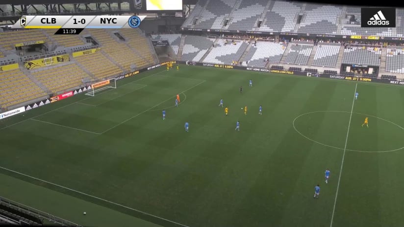 GOAL: Sean Zawadzki, Columbus Crew 2 - 12th minute