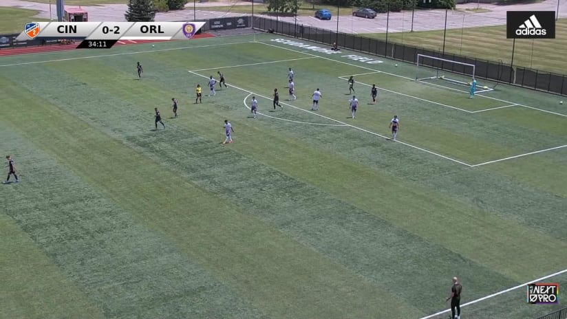GOAL: Allan Cruz, FC Cincinnati 2 - 35th minute
