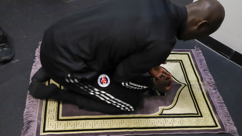 Pa-Modou Kah Praying 2