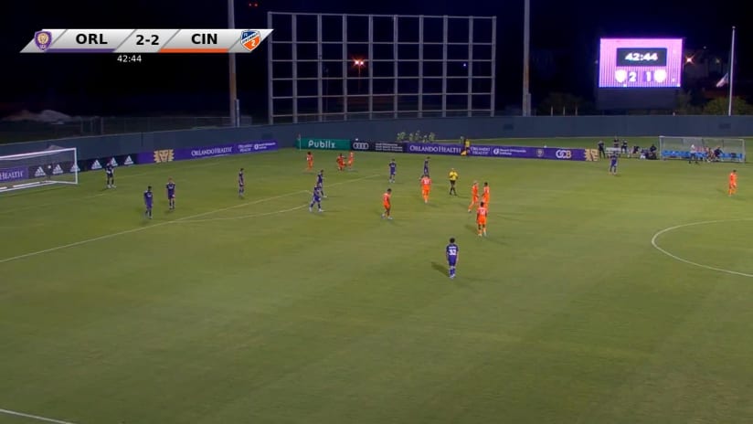 GOAL: Nicholas Markanich, FC Cincinnati 2 - 43rd minute