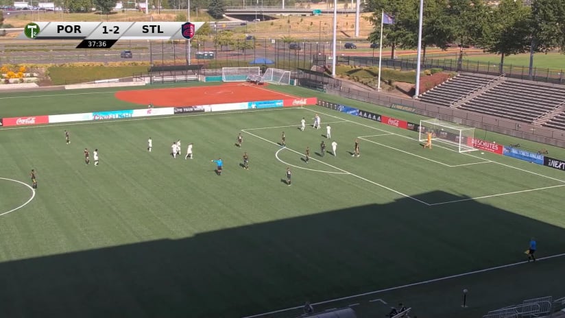 GOAL: João Klauss de Mello, St Louis CITY2 - 38th minute